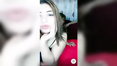 نسوان بلدي مصريين بيتفشخو نيك في شقة دعارة