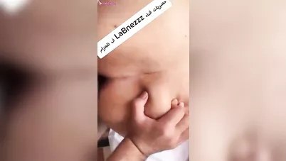 مصري بيخون مراته مع شرموطة بالفلوس