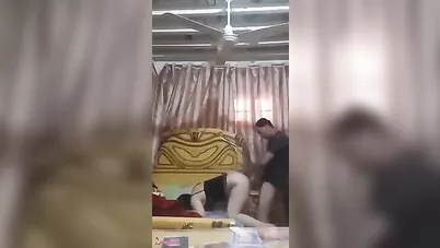 شرموطة مصرية بتتناك من عشيقها في شقة مفروشة