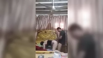 شرموطة مصرية بتتناك من عشيقها في شقة مفروشة