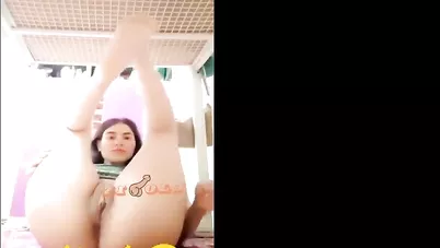 مزة اندر ايدج كيرفي بتضرب سبعة ونص لحبيبها