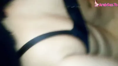 العنتيل وائل المصري فاشخ فلاحة منقبة في شقته