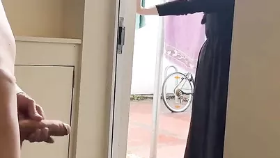 منقبة فلاحة نازلة مص في زب جارها الهايج