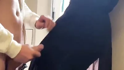 منقبة فلاحة نازلة مص في زب جارها الهايج