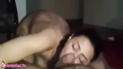 سعودية ممحونة تخون زوجه مع السواق وتمصله