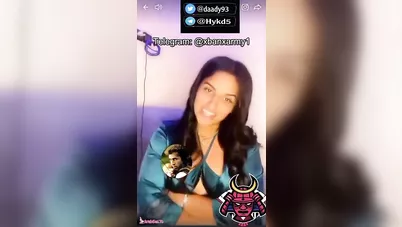 قمرهم السعودية الشرموطة تعرض بزازها وطيزها للمتابعين