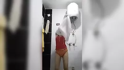 نودز مصري لشرموطة بتعرض جسمها لحبيبها وهي بترقص