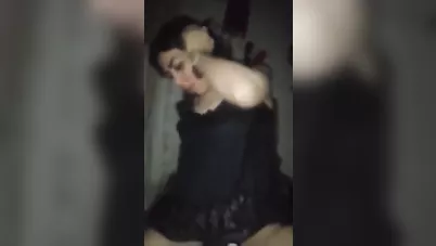 شرموطة مصرية راكبة زب حبيبها وهياجة على الاخر