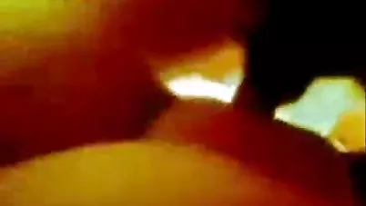 مصري واخد حماته الشرموطة الشقة وفاشها نيك