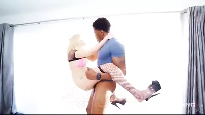 كوكو الكيوت مع اكبر زب اسود وسح كسها - سكس مترجم عربي