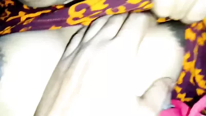 متناكة مصرية فلاحة بتتفشخ نيك على سرير جوزها