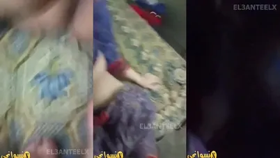 شاب فاجر بيصور ست فلاحة معاه في الاوضه فضحها بيقولها اسكتي