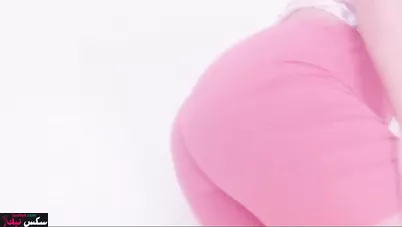 هايجه طيزها كبيرة بتصور نودز وهي بتلعب في كسها