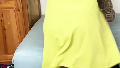 فيلم سكس لتيكتوكر مشهوة بتتناك في الفندق من صاحبها