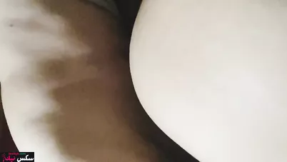 مصرية شرموطة طيزها ملبن بتتناك من جوز اختها على السرير