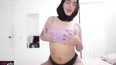 احلى نودز واحلى شرموطة مصرية بتعرض طيزها وبزازها