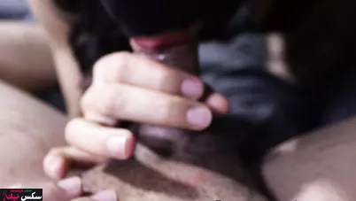 شرموطة مصرية بتمص زب جارها وتنزل فيه مص زي المحرومة