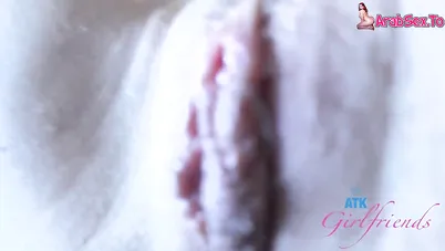 سكس رومانسي ومص الزب بقوة مع اختي