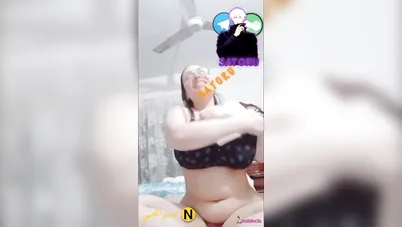 فضيحة مصرية ممحونة بزازها كبيرة وقشطة