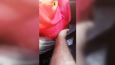 فيديو تحرش لمصري بيقفش في طيز مصرية