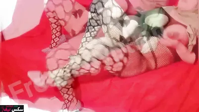 فيلم نياكة بلدي مصري لمدام ببزاز كبيرة بتتناك بجميع الاوضاع