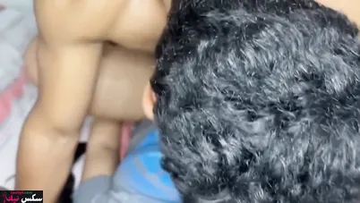 مصري زانق بنت عمه في البيت فاشخها نيك ومخليها تمصله