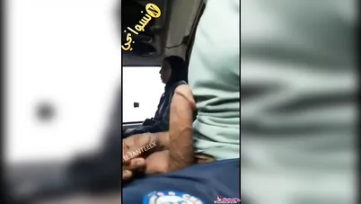 فيديو تحرش لمصري بيضرب عشرة في العربية