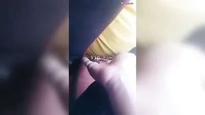 تحرش بمصرية طيزها كبيرة في العربية