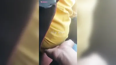 تحرش بمصرية طيزها كبيرة في العربية