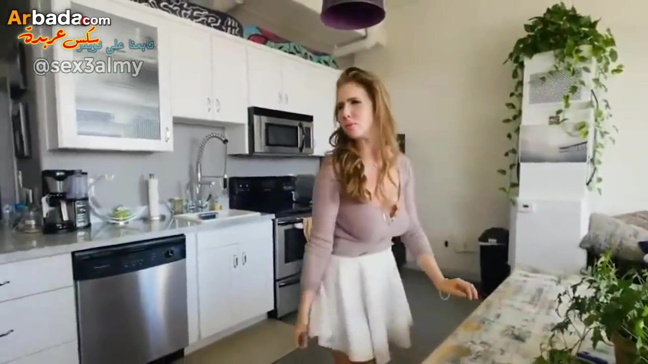قحبة تتناك من السباك بزازها مولعه نار سكس جديد