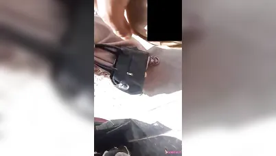 متحرش من المنصورة بيقفش طيظ ميلف في العربية