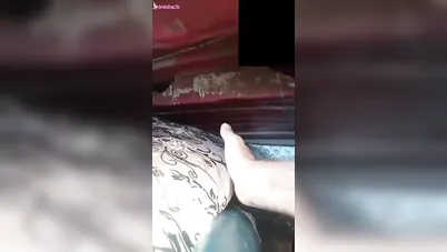 متحرش من المنصورة بيقفش طيظ ميلف في العربية