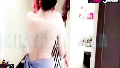 سكس محارم العمة رولا ابنها يتحرش بيها ويرضع بزازها