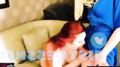 العمة رولا تدخل عليها صديقتها وهي تجلخ كسها سكس سوري