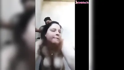 مصري هايج فاشخ طيظ خالته نيك عنيف