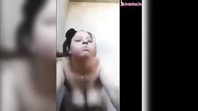 مصري هايج فاشخ طيظ خالته نيك عنيف