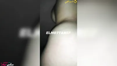 شرموطة سعودية تتناك وتقول اخ براحة على طيزي