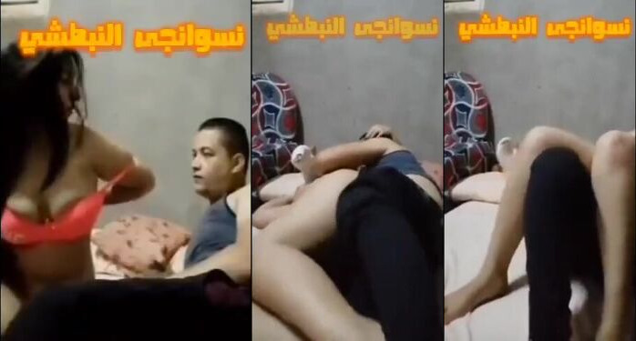ممحونة عربية بتقلع للزبون وبياخدها على زبه