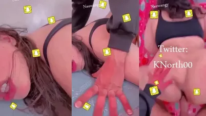 فيلم مسرب لعربية مربربة بتتناك بجميع الاوضاع