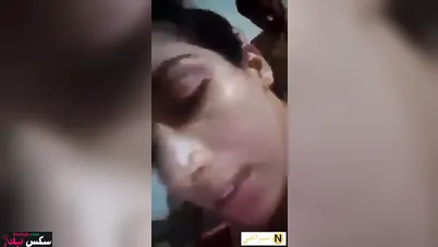 المتناكة حبيبها بيصورها وهو فاشخ طيزها المولعة