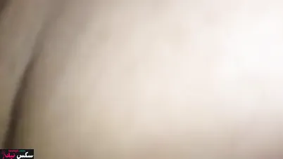 مربربة مصرية بتلحس زب عشيقها وتتناك في شقته