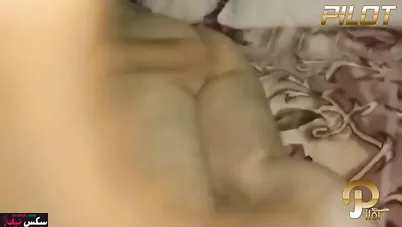 قحبة سعودية تتناك بجميع الاوضاع مع ابن خالها