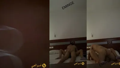 تتناك على السرير مع زوجها الديوث بكل الاوضاع