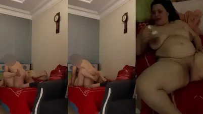 صديق زوجها يصورها وينيكها على السرير بالمال