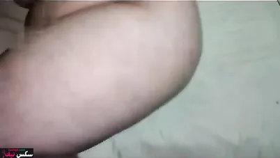 فلاحة مصرية بتتناك من جارها وتصرخ بصوت عالي