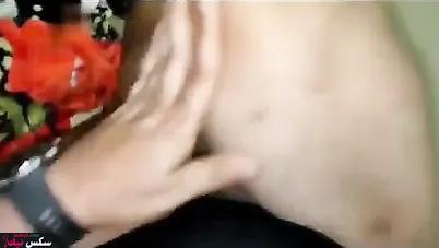 فلاحة مصرية بتتناك من جارها وتصرخ بصوت عالي