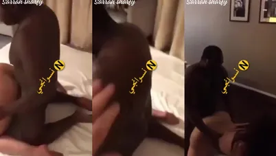 ديوث خليجي زوجته تتناك مع زنجي ويصورها