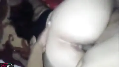 خليجية اخر هيجان جارها بيفشخ فتحة طيزها نيك