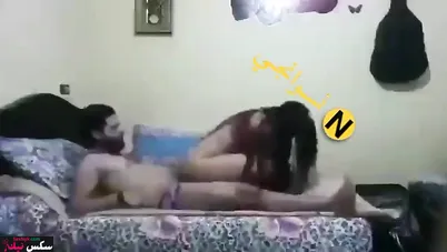 نيج عراقية على السرير صوتها جايب اخر الشارع