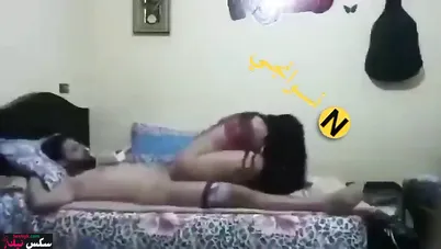 نيج عراقية على السرير صوتها جايب اخر الشارع